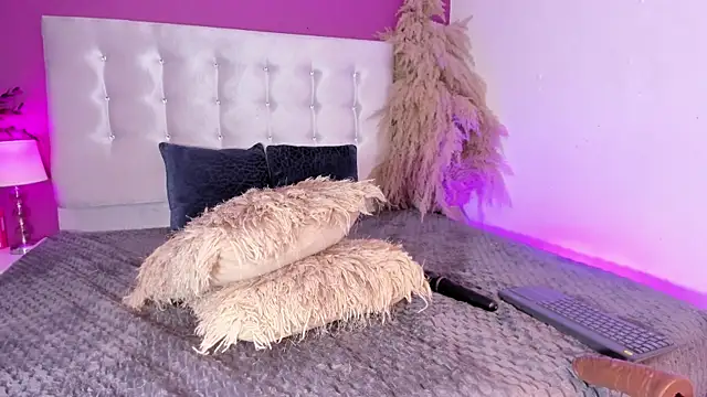 Snapshot of Brunna-Brownn chatting on June 27, 2026, 12:22 pm Brunna-Brownn online show from June 27, 2026, 12:22 pm