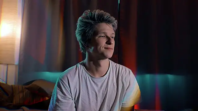 Snapshot of Breston_Sweet chatting on September 25, 2025, 4:38 am Breston Sweet online show from September 25, 2025, 4:38 am