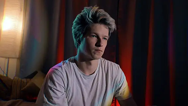 Snapshot of Breston_Sweet chatting on September 25, 2025, 10:35 pm Breston Sweet online show from September 25, 2025, 10:35 pm