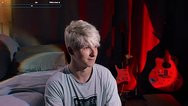 Snapshot of Breston_Sweet chatting on October 25, 2025, 4:20 am Breston Sweet online show from October 25, 2025, 4:20 am