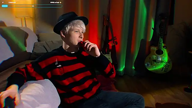 Snapshot of Breston_Sweet chatting on October 30, 2025, 8:31 pm Breston Sweet online show from October 30, 2025, 8:31 pm