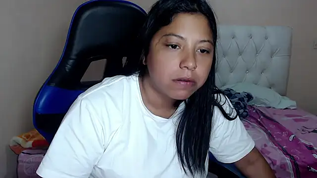 Leylafourniert online show from November 29, 2025, 7:39 pm