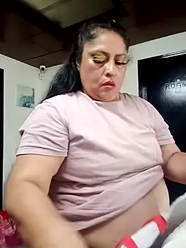 Keyla01  online show from April 8, 2026, 6:08 pm