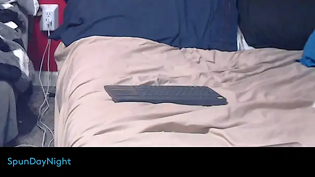 Snapshot of Spundaynight@xh chatting on September 29, 2025, 8:30 am Spundaynightxh online show from September 29, 2025, 8:30 am