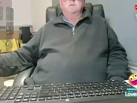 Snapshot of bigbadjon69 chatting on June 7, 2026, 10:35 pm bigbadjon69 online show from June 7, 2026, 10:35 pm