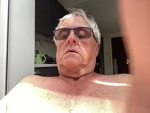 Snapshot of bigbadjon69 chatting on July 3, 2026, 1:06 pm bigbadjon69 online show from July 3, 2026, 1:06 pm