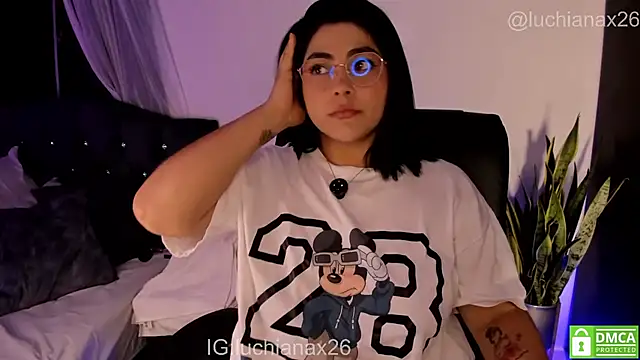 lucy26  online show from June 4, 2026, 3:34 am