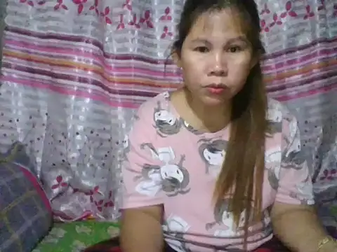 Snapshot of simplewild_mom chatting on February 9, 2026, 12:20 pm simplewild mom online show from February 9, 2026, 12:20 pm