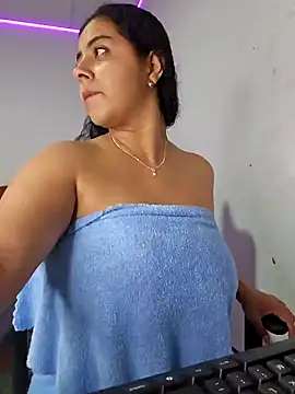 Snapshot of Mary_pinkish chatting on January 20, 2025, 6:31 am Mary pinkish online show from January 20, 2025, 6:31 am