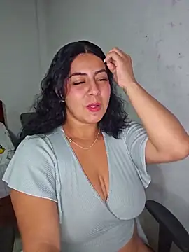 Snapshot of Mary_pinkish chatting on February 27, 2025, 1:16 am Mary pinkish online show from February 27, 2025, 1:16 am