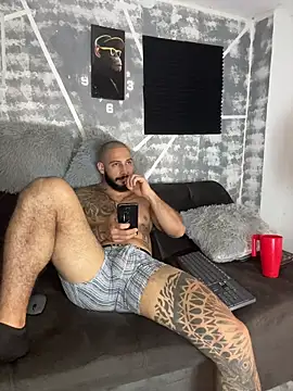 leonidas 18k online show from March 6, 2026, 4:14 pm