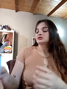 Emmacut online show from November 19, 2025, 1:22 pm