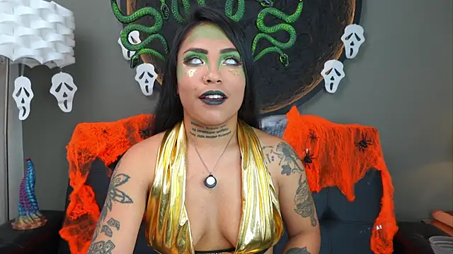 miss vaiolette online show from October 31, 2025, 11:11 am