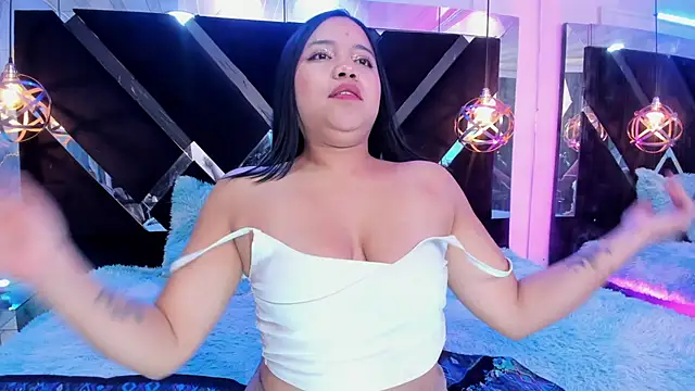 Eva-Williams online show from June 12, 2026, 12:37 pm