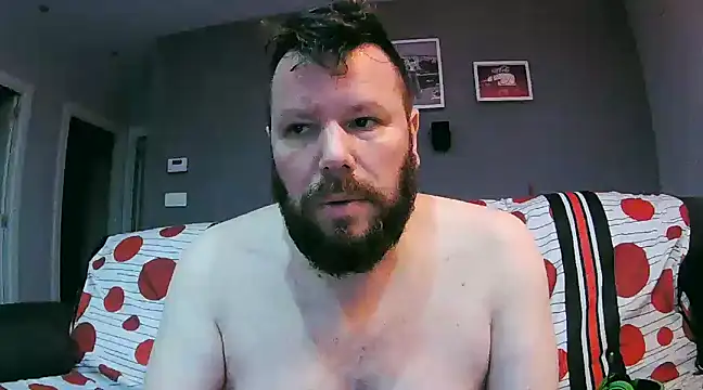 Snapshot of txan9876 chatting on January 3, 2025, 5:20 pm txan9876 online show from January 3, 2025, 5:20 pm