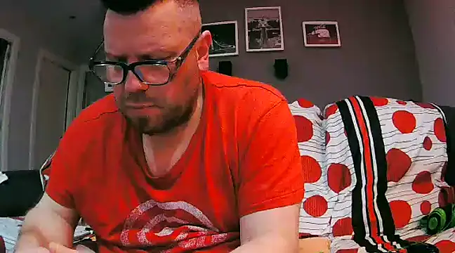 Snapshot of txan9876 chatting on February 3, 2025, 1:52 am txan9876 online show from February 3, 2025, 1:52 am