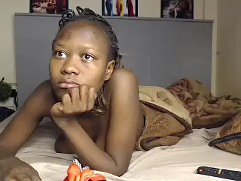 Snapshot of CandyLovesU2 chatting on March 14, 2025, 1:59 am CandyLovesU2 online show from March 14, 2025, 1:59 am