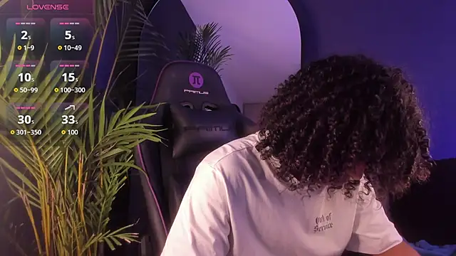 Snapshot of Lucas_eevans chatting on October 22, 2025, 1:11 pm Lucas eevans online show from October 22, 2025, 1:11 pm