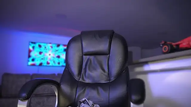 Frank Farrell online show from October 10, 2025, 8:24 am