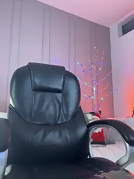 Frank Farrell online show from November 26, 2025, 8:10 pm