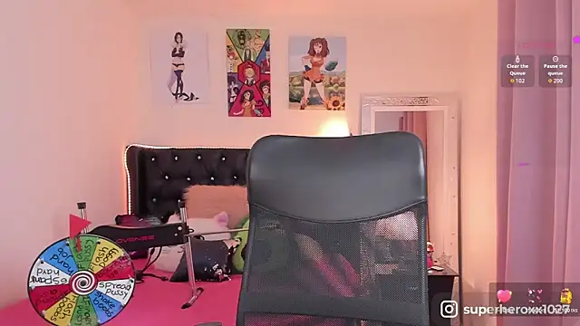 Snapshot of superheroxx chatting on October 8, 2025, 1:25 am superheroxx online show from October 8, 2025, 1:25 am