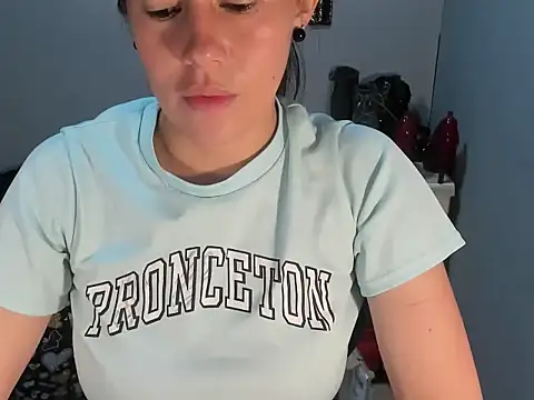 sandyquinnxx online show from April 8, 2026, 5:24 pm