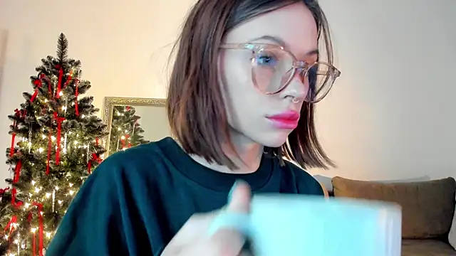 Snapshot of Kossie_ chatting on December 22, 2024, 7:11 am Kossie online show from December 22, 2024, 7:11 am