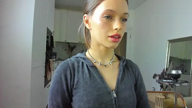 Snapshot of Kossie_ chatting on February 13, 2025, 3:24 pm Kossie online show from February 13, 2025, 3:24 pm