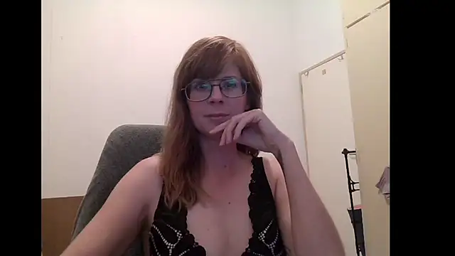Snapshot of SavannaGirly chatting on May 29, 2026, 5:11 pm SavannaGirly online show from May 29, 2026, 5:11 pm