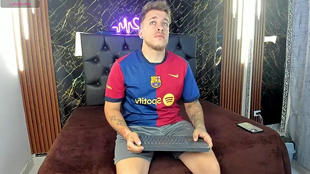 keane lee online show from October 21, 2025, 1:12 pm