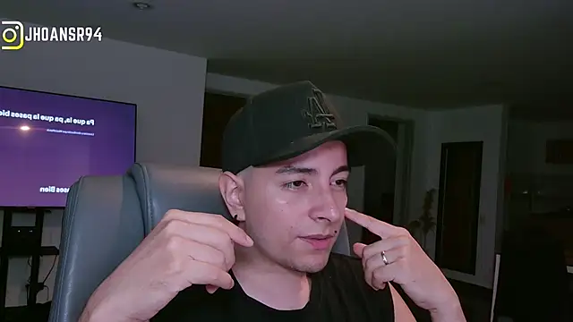 Jhoan saenz online show from March 5, 2026, 3:13 am