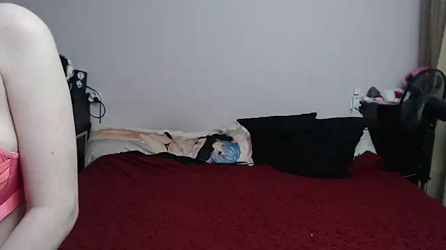 Snapshot of Maya_Viola chatting on January 7, 2025, 8:45 am Maya Viola online show from January 7, 2025, 8:45 am