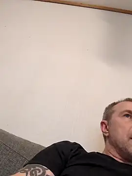 mustang69696 online show from October 22, 2025, 9:25 pm