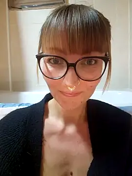 Snapshot of MissMialicious chatting on February 11, 2025, 9:03 pm MissMialicious online show from February 11, 2025, 9:03 pm