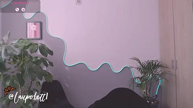 Snapshot of LauPolett chatting on December 31, 2024, 8:56 pm LauPolett online show from December 31, 2024, 8:56 pm