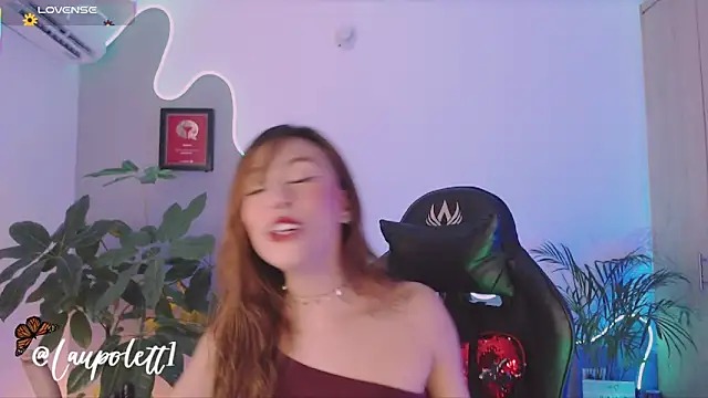 Snapshot of LauPolett chatting on September 21, 2025, 4:03 am LauPolett online show from September 21, 2025, 4:03 am