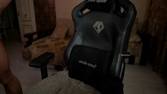 Snapshot of mike0xx chatting on March 13, 2026, 3:29 pm mike0xx online show from March 13, 2026, 3:29 pm