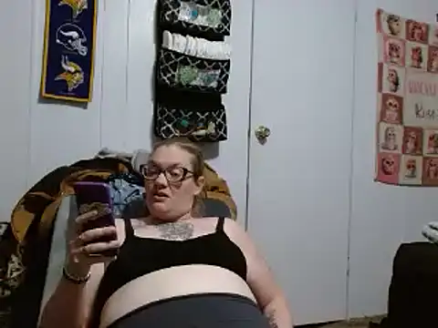 Slutty Owl420 online show from February 18, 2025, 12:04 am