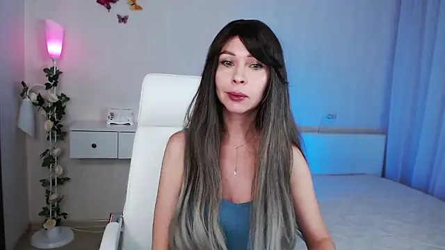 wendifoste online show from December 10, 2024, 10:05 pm