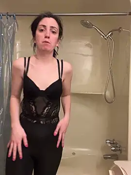 Snapshot of XXlolaXX chatting on January 27, 2025, 11:54 pm XXlolaXX online show from January 27, 2025, 11:54 pm