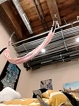 eatmeplease44 online show from March 19, 2026, 1:53 am