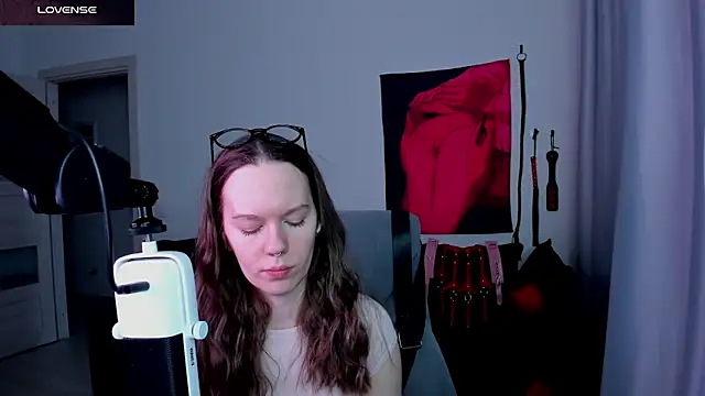 DivineBite online show from May 10, 2026, 4:45 pm