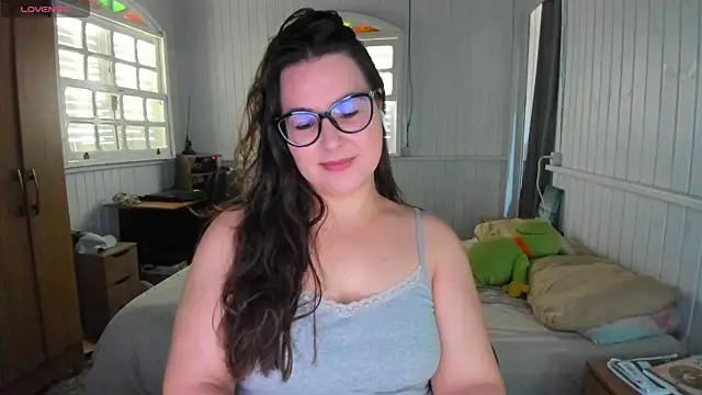 Snapshot of anna_love_hot chatting on October 13, 2025, 5:24 pm anna love hot online show from October 13, 2025, 5:24 pm