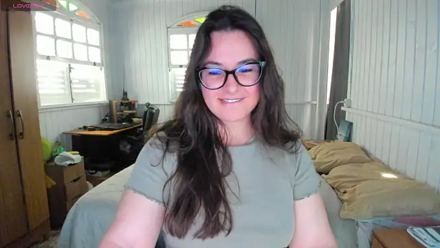 Snapshot of anna_love_hot chatting on October 15, 2025, 7:25 pm anna love hot online show from October 15, 2025, 7:25 pm