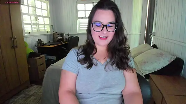 Snapshot of anna_love_hot chatting on November 19, 2025, 5:02 pm anna love hot online show from November 19, 2025, 5:02 pm