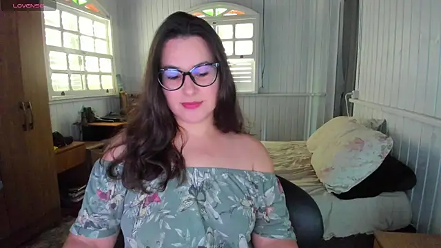 Snapshot of anna_love_hot chatting on November 20, 2025, 8:08 pm anna love hot online show from November 20, 2025, 8:08 pm