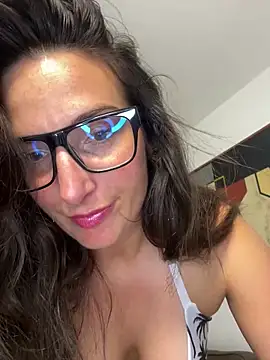 Snapshot of Thescorpionfr chatting on March 3, 2025, 7:49 pm Thescorpionfr online show from March 3, 2025, 7:49 pm