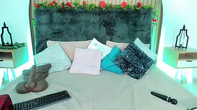 Karlagonzales  online show from November 28, 2025, 10:18 am