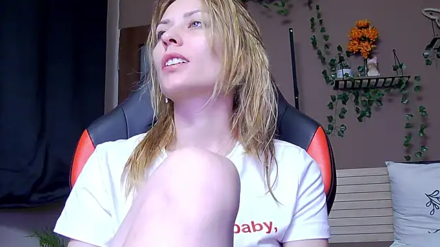 Snapshot of karo123421 chatting on February 1, 2026, 9:57 pm karo123421 online show from February 1, 2026, 9:57 pm