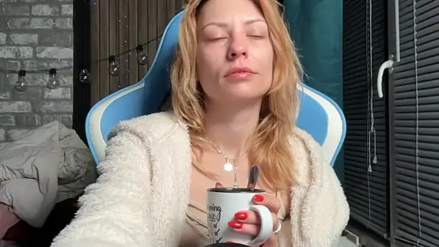 Snapshot of karo123421 chatting on February 15, 2026, 4:53 am karo123421 online show from February 15, 2026, 4:53 am